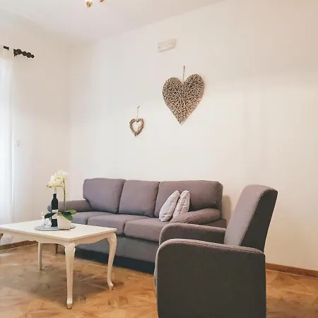 Apartament Vjekoslav Sea View *