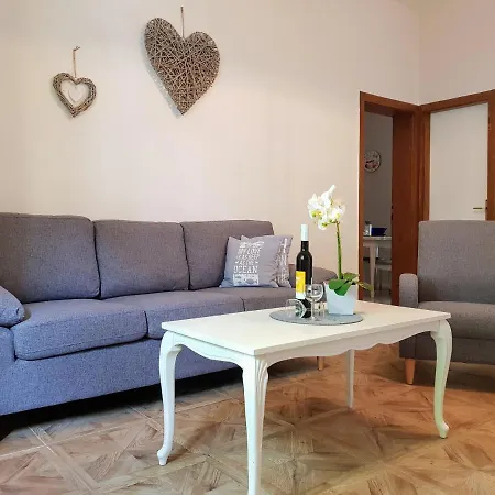 Vjekoslav Sea View Apartment *