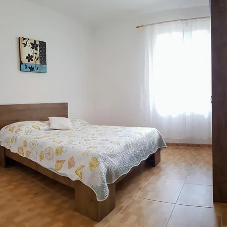 Vjekoslav Sea View Apartment Promajna