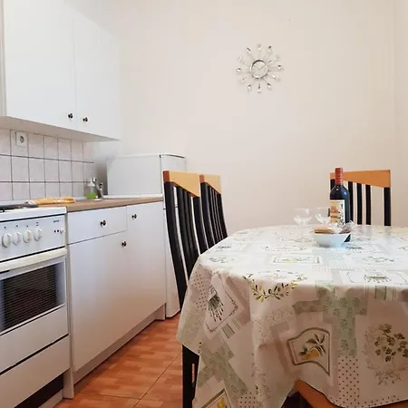 Apartment Vjekoslav Sea View *