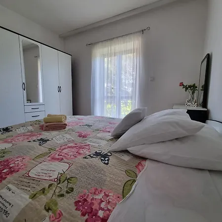 Vjekoslav Sea View Apartment