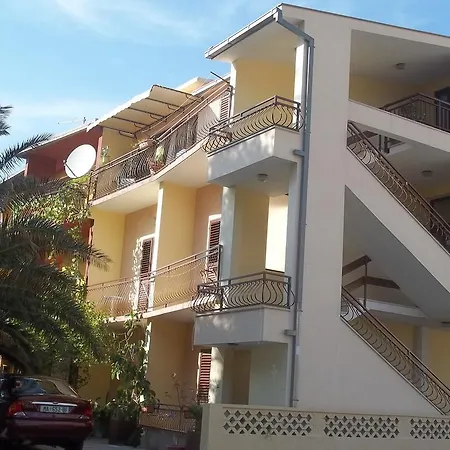 Apartment Vjekoslav Sea View